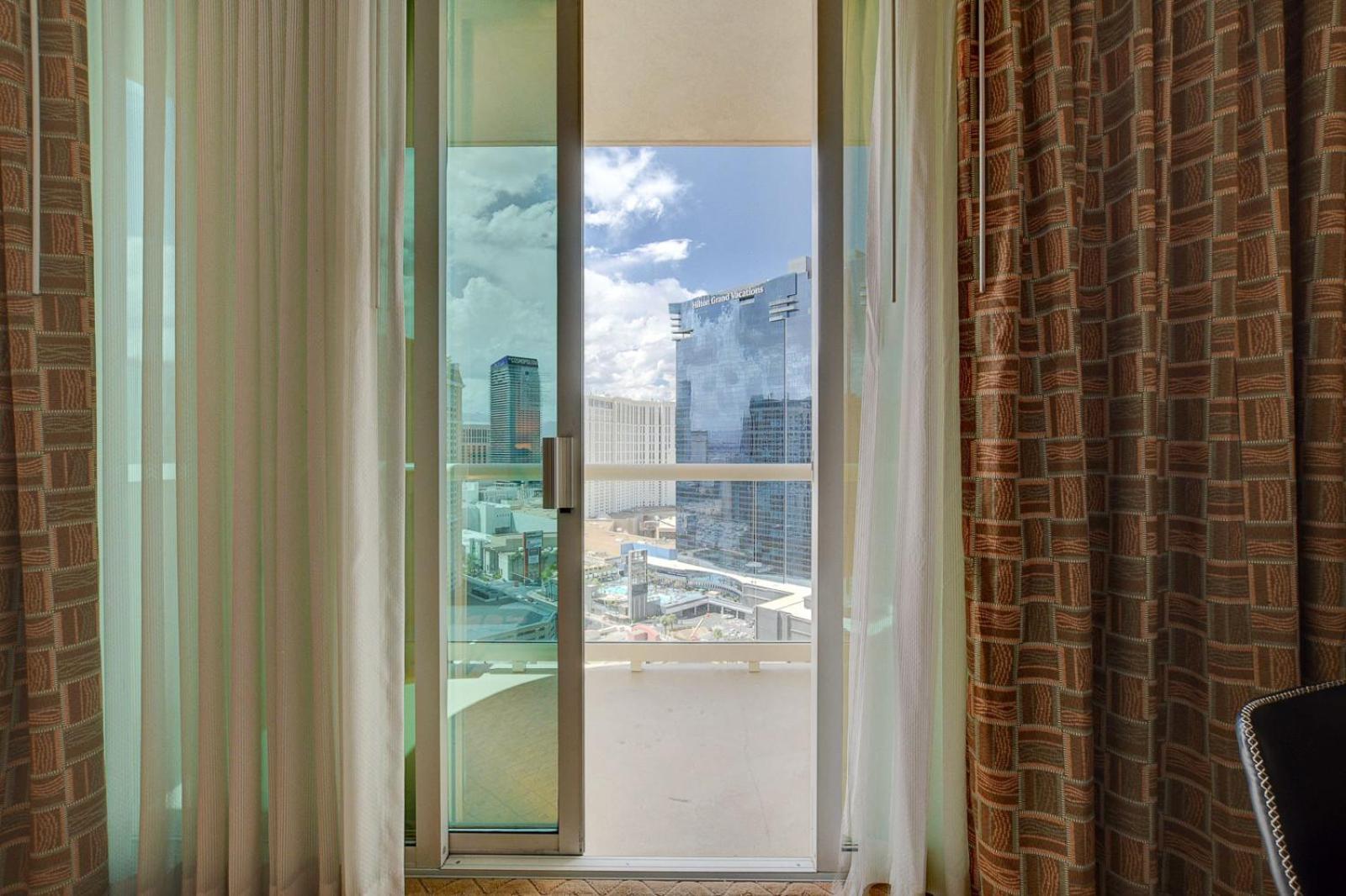 Premium Suite Mgm Signature High Flr Balcony Strip View Las Vegas Exterior foto